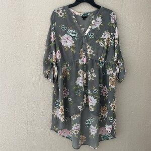 Women’s Plus Torrid Gray Floral Lexie Chiffon Babydoll Tunic Top Sheer Hi Low 1X